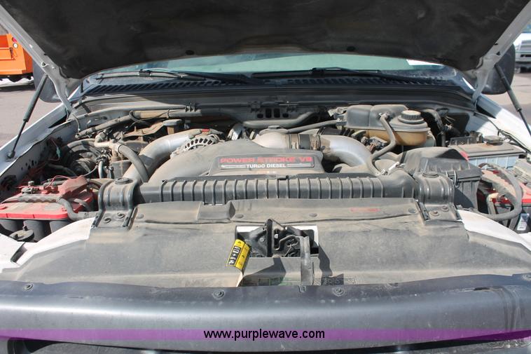 image for item E2926 2003 Ford F250 XL SuperCab pickup truck