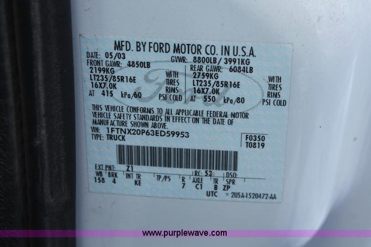 image for item E2926 2003 Ford F250 XL SuperCab pickup truck