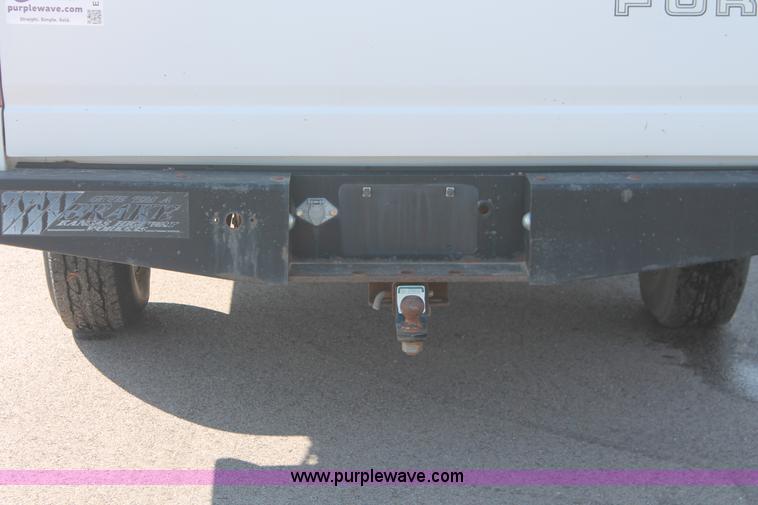 image for item E2927 1993 Ford F250 XL pickup truck