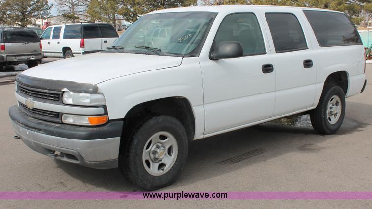 image for item E2930 2001 Chevrolet Suburban K1500 SUV
