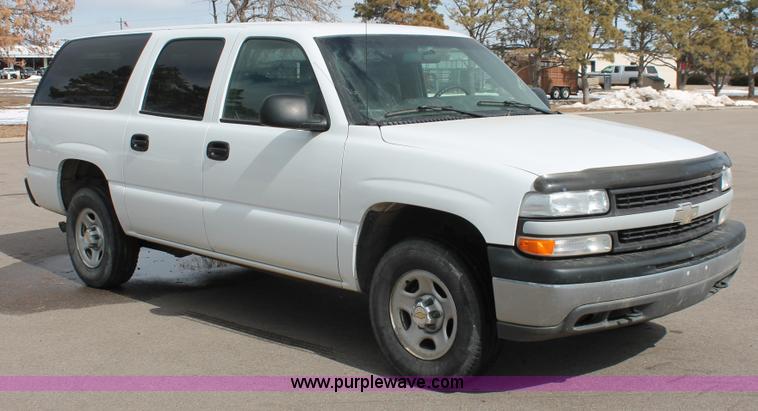 image for item E2930 2001 Chevrolet Suburban K1500 SUV