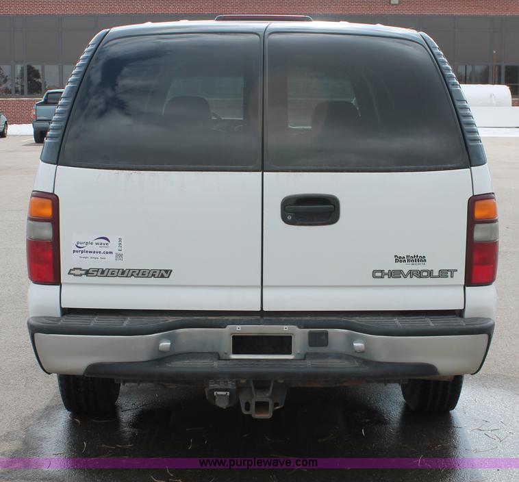 image for item E2930 2001 Chevrolet Suburban K1500 SUV