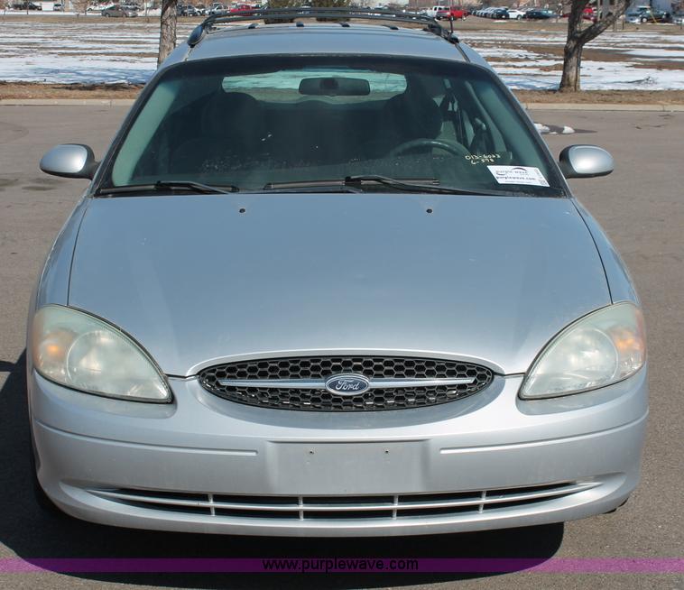 image for item E2932 2003 Ford Taurus SE