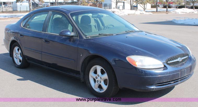 image for item E2933 2000 Ford Taurus SE