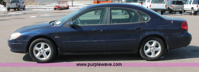image for item E2933 2000 Ford Taurus SE