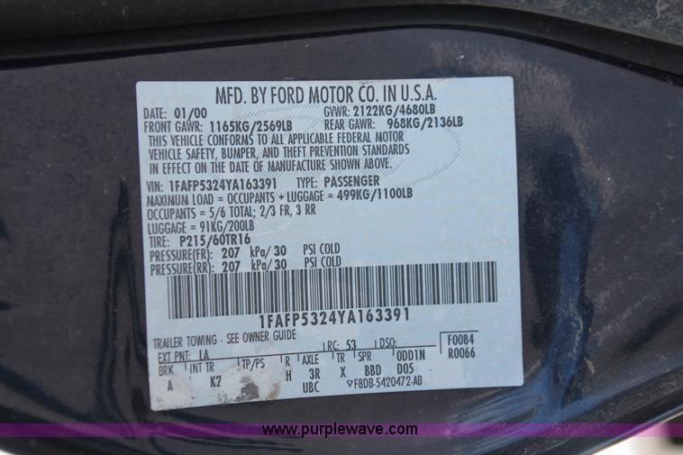 image for item E2933 2000 Ford Taurus SE