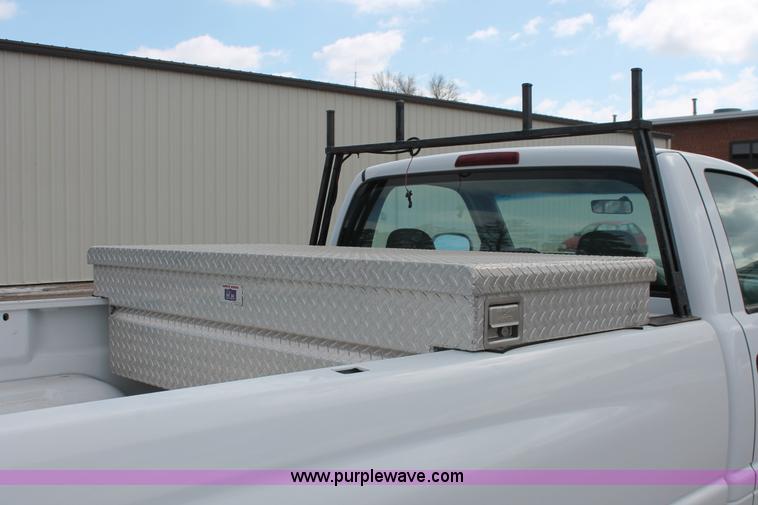 image for item E2938 2001 Dodge Ram 1500 pickup truck