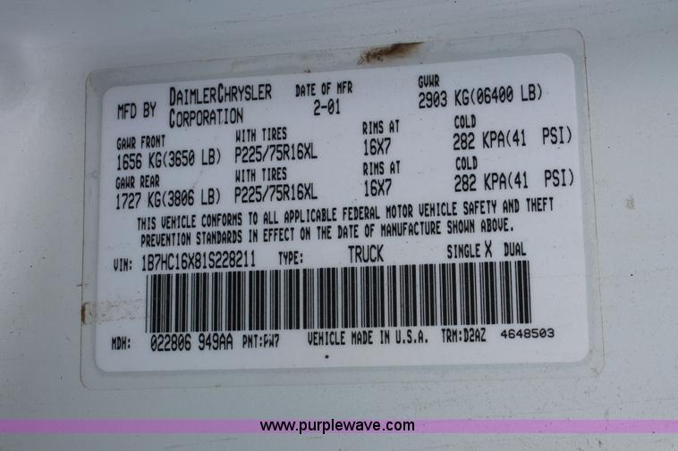 image for item E2938 2001 Dodge Ram 1500 pickup truck