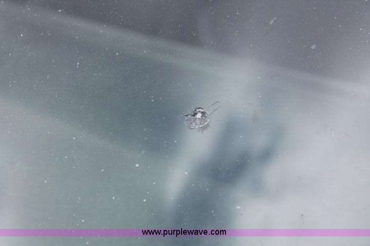 image for item E2939 2002 Chevrolet Silverado 1500 pickup truck