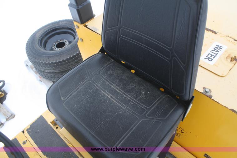 image for item E4154 2007 Ingram RS207 flat face steel roller