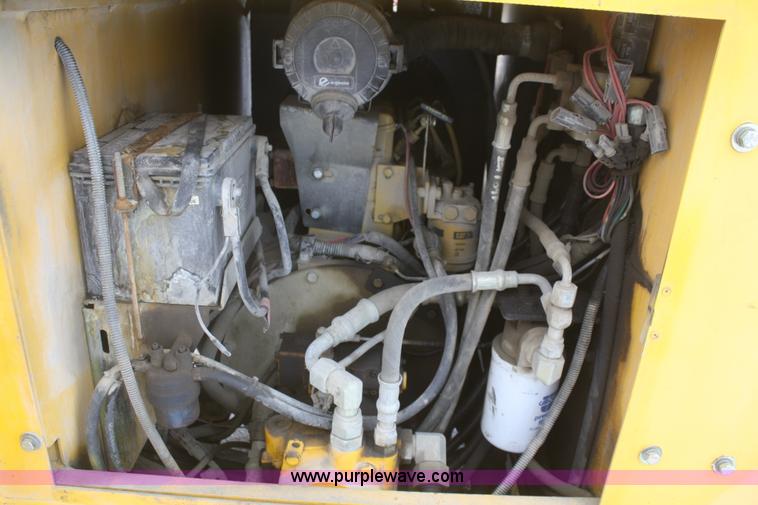 image for item E4154 2007 Ingram RS207 flat face steel roller