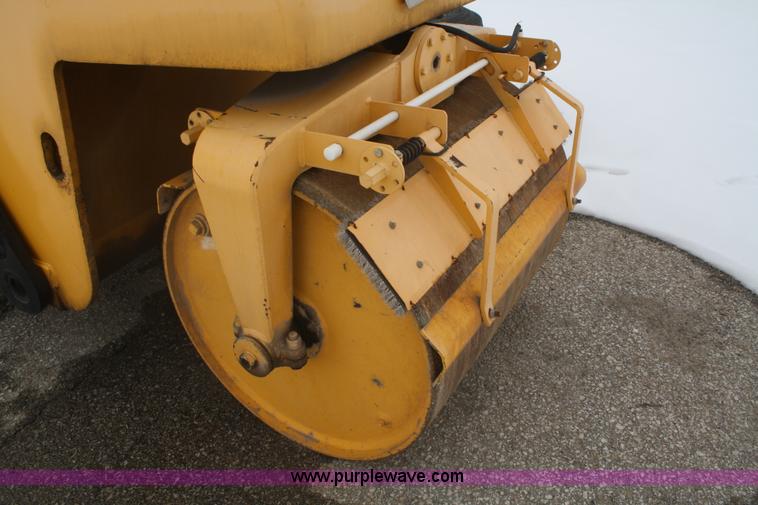 image for item E4154 2007 Ingram RS207 flat face steel roller