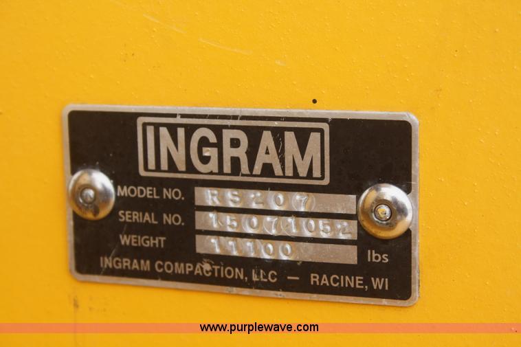 image for item E4154 2007 Ingram RS207 flat face steel roller