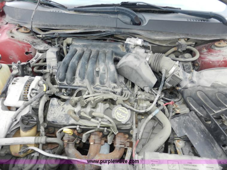 image for item E4156 2001 Ford Taurus LX