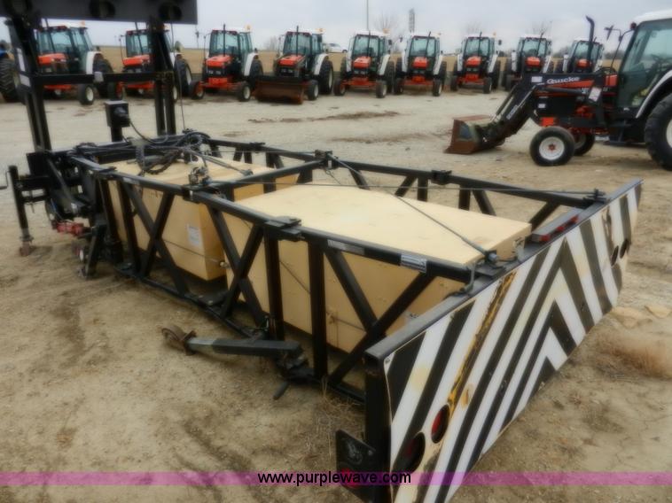 image for item F2938 2002 Enabs Safe-stop crash attenuator