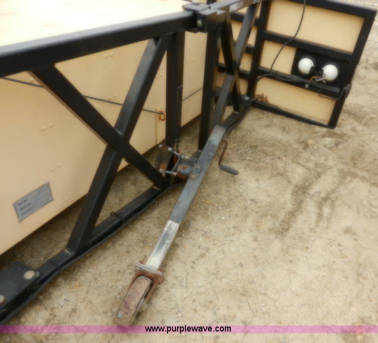 image for item F2938 2002 Enabs Safe-stop crash attenuator