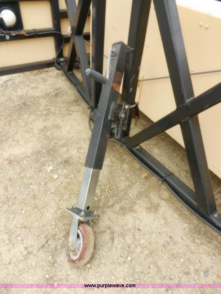 image for item F2938 2002 Enabs Safe-stop crash attenuator