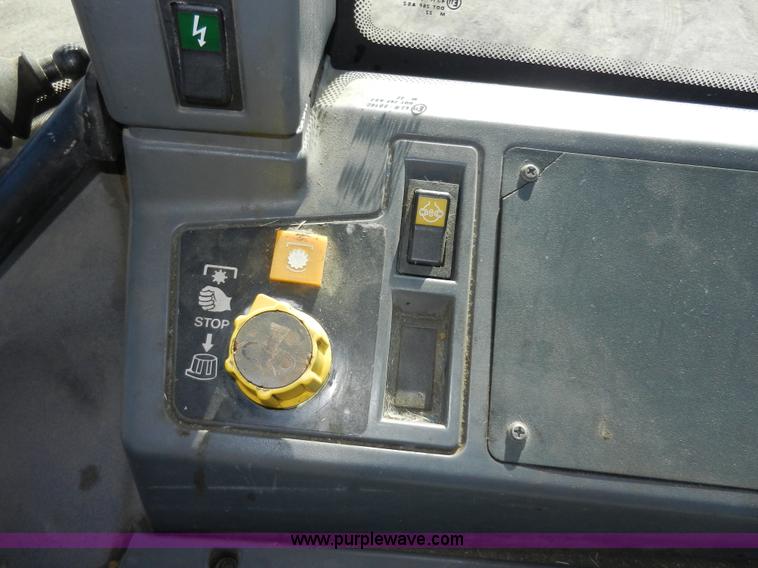 image for item F2960 1998 New Holland 6640SL tractor