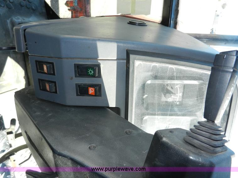 image for item F2960 1998 New Holland 6640SL tractor