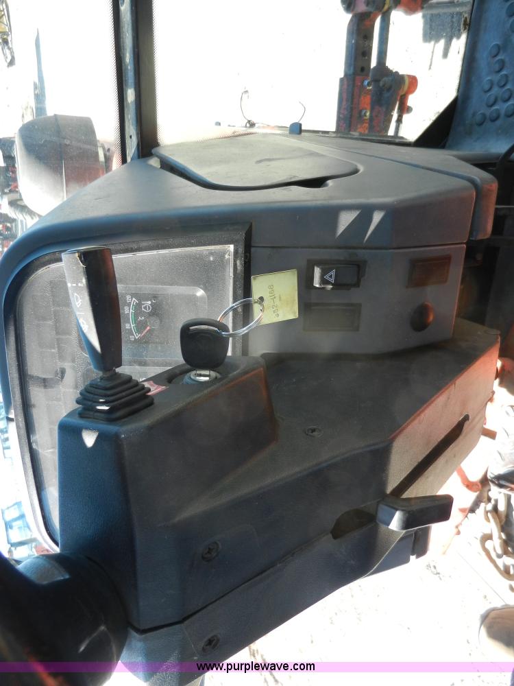 image for item F2961 1998 New Holland 6640SL tractor