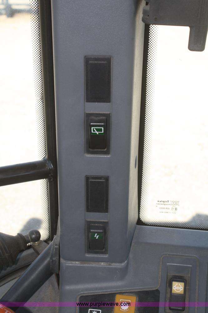 image for item F2962 1998 New Holland 6640SL tractor