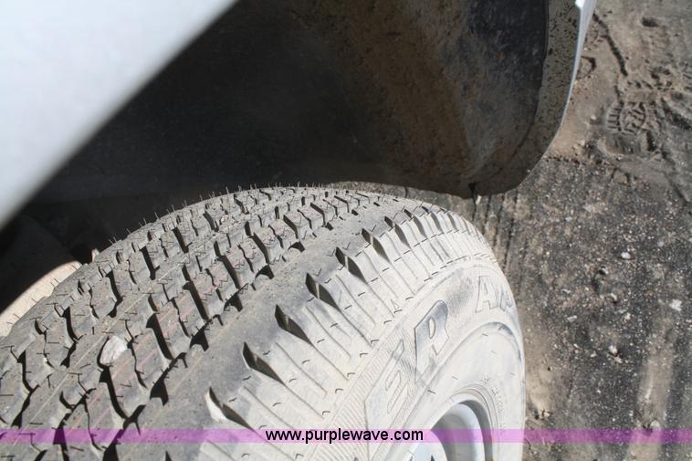 image for item F2965 2001 Dodge Ram 1500 pickup truck