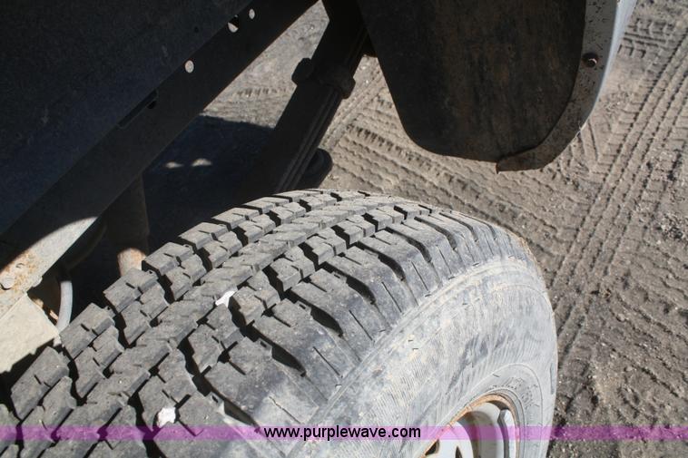 image for item F2965 2001 Dodge Ram 1500 pickup truck