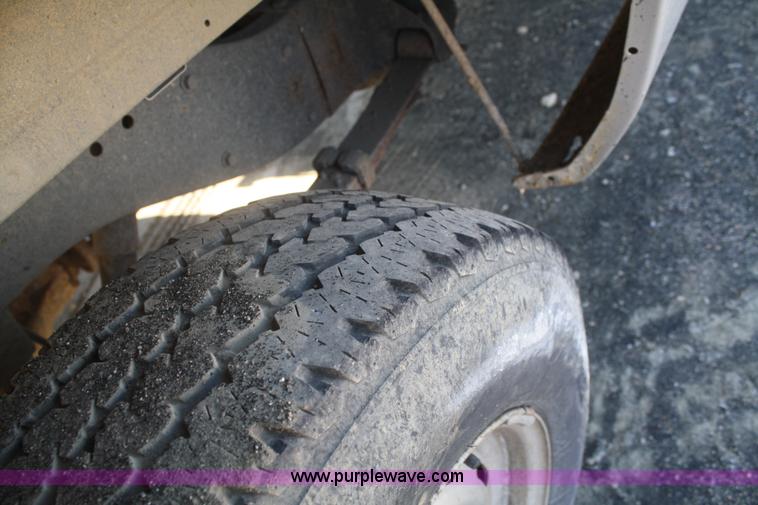 image for item F2965 2001 Dodge Ram 1500 pickup truck