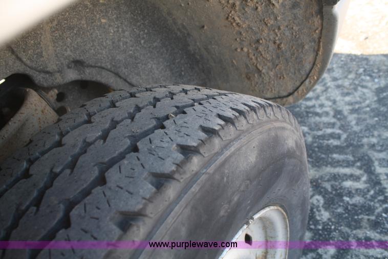 image for item F2965 2001 Dodge Ram 1500 pickup truck