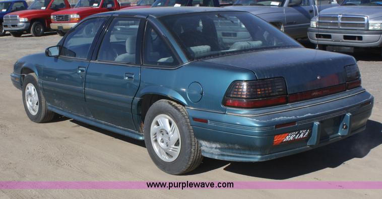 image for item F2968 1994 Pontiac Grand Prix SE