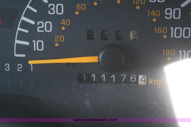 image for item F2968 1994 Pontiac Grand Prix SE