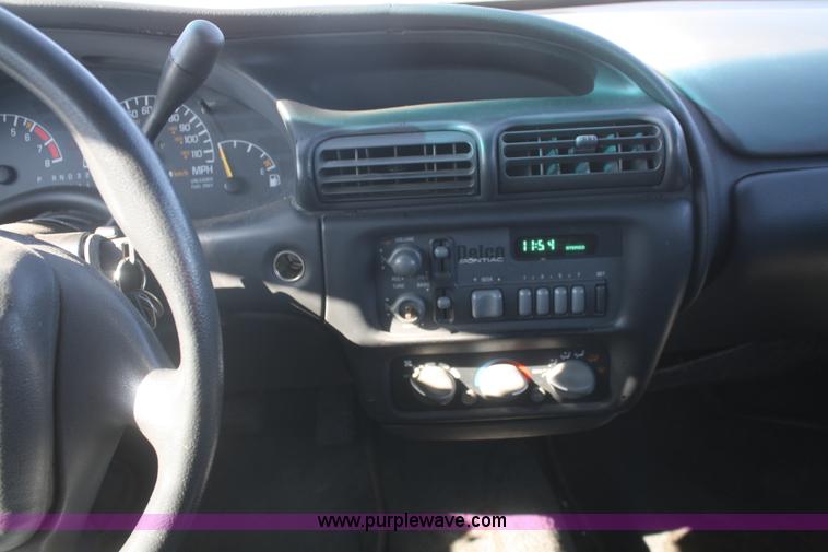 image for item F2968 1994 Pontiac Grand Prix SE