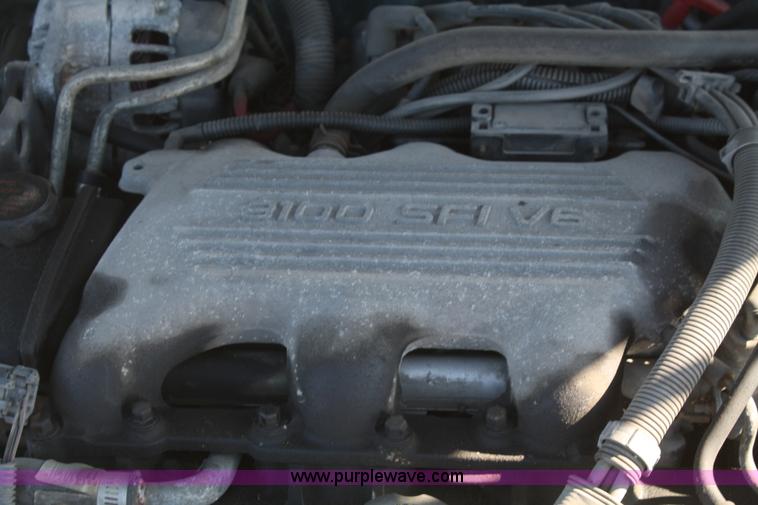 image for item F2968 1994 Pontiac Grand Prix SE