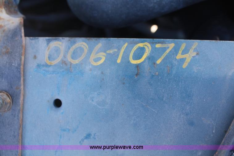 image for item F2968 1994 Pontiac Grand Prix SE