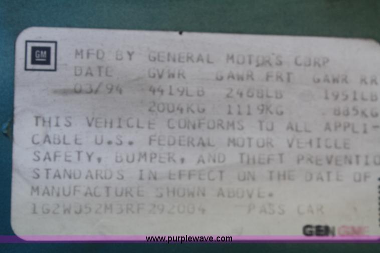 image for item F2968 1994 Pontiac Grand Prix SE
