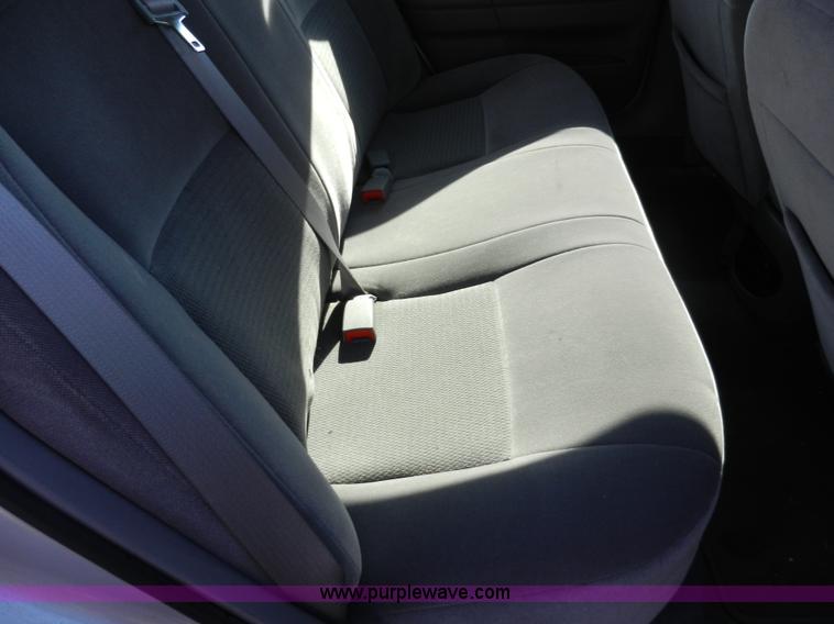 image for item F2974 2006 Ford Taurus SE