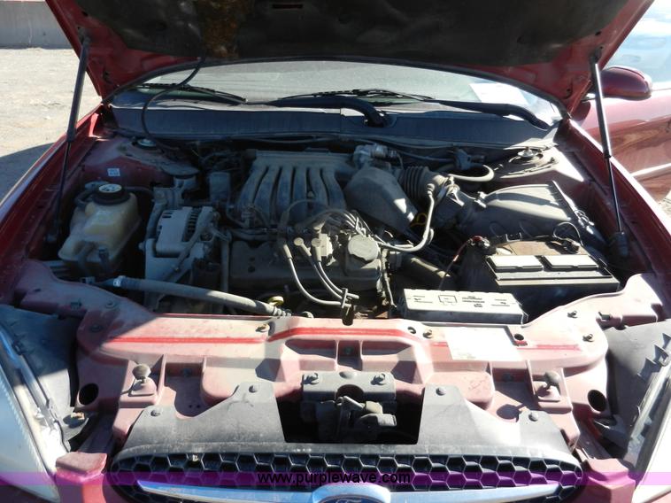 image for item F2976 2003 Ford Taurus wagon SE