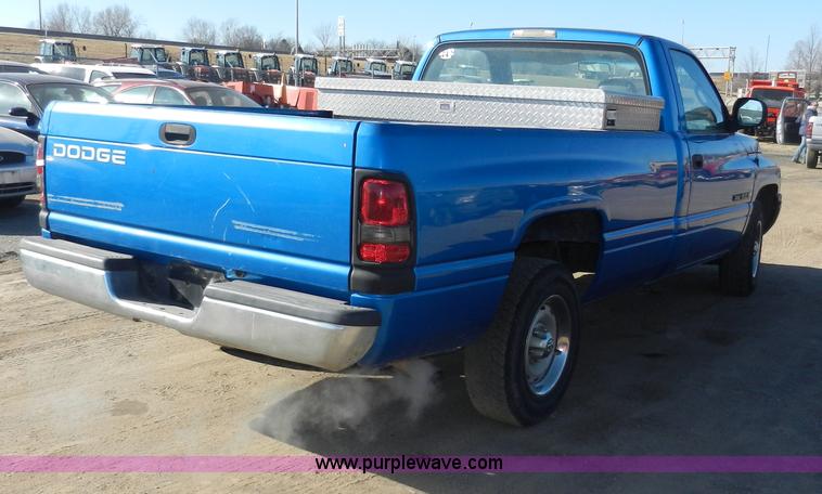 image for item F2977 1999 Dodge Ram 1500 pickup truck