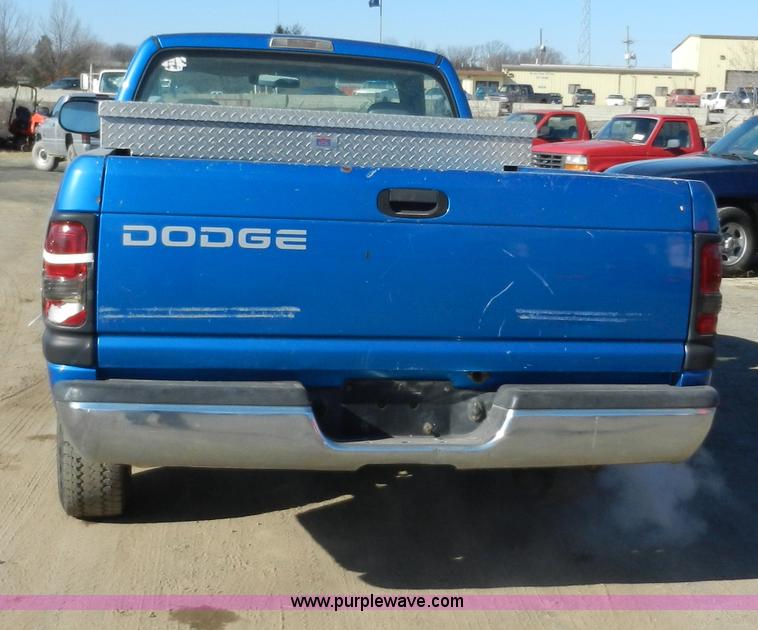 image for item F2977 1999 Dodge Ram 1500 pickup truck