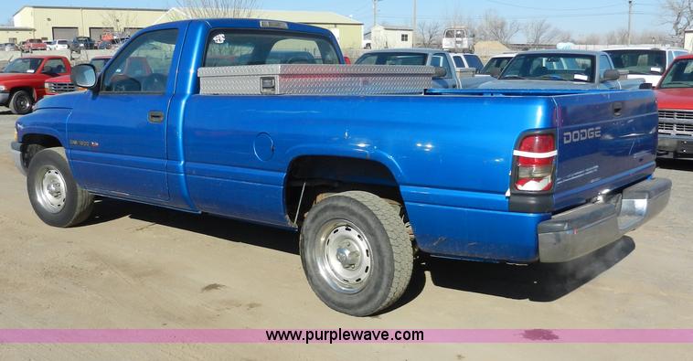 image for item F2977 1999 Dodge Ram 1500 pickup truck