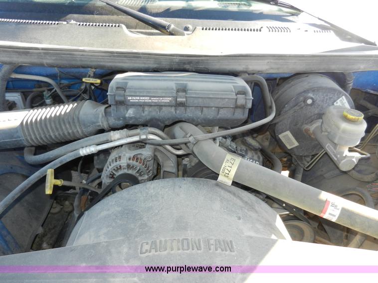 image for item F2977 1999 Dodge Ram 1500 pickup truck