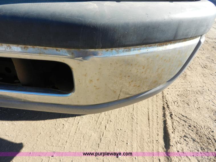 image for item F2977 1999 Dodge Ram 1500 pickup truck