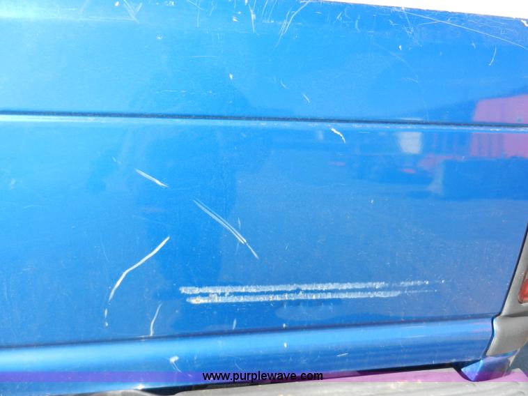 image for item F2977 1999 Dodge Ram 1500 pickup truck