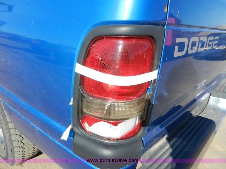 image for item F2977 1999 Dodge Ram 1500 pickup truck