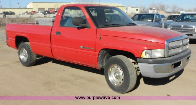 image for item F2978 1999 Dodge Ram 1500 pickup truck