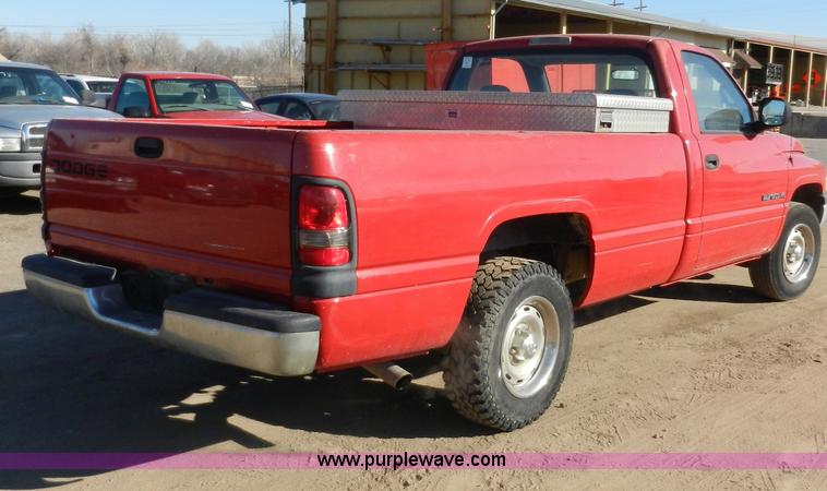 image for item F2978 1999 Dodge Ram 1500 pickup truck