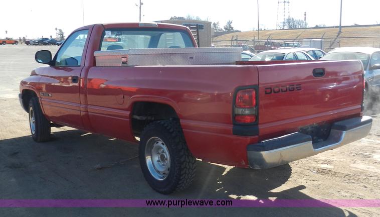 image for item F2978 1999 Dodge Ram 1500 pickup truck