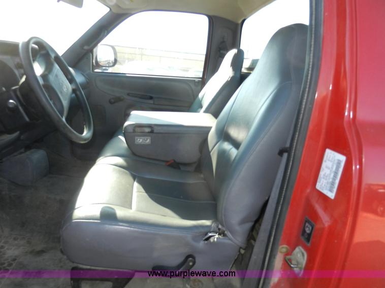 image for item F2978 1999 Dodge Ram 1500 pickup truck