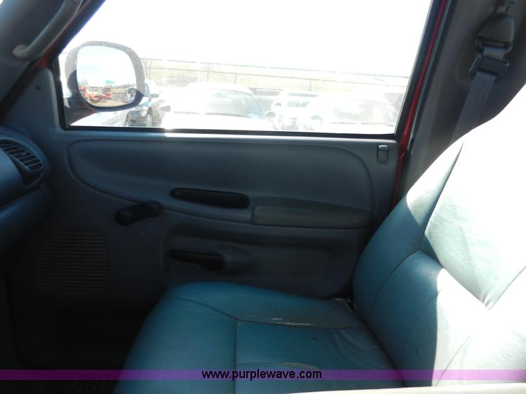 image for item F2978 1999 Dodge Ram 1500 pickup truck