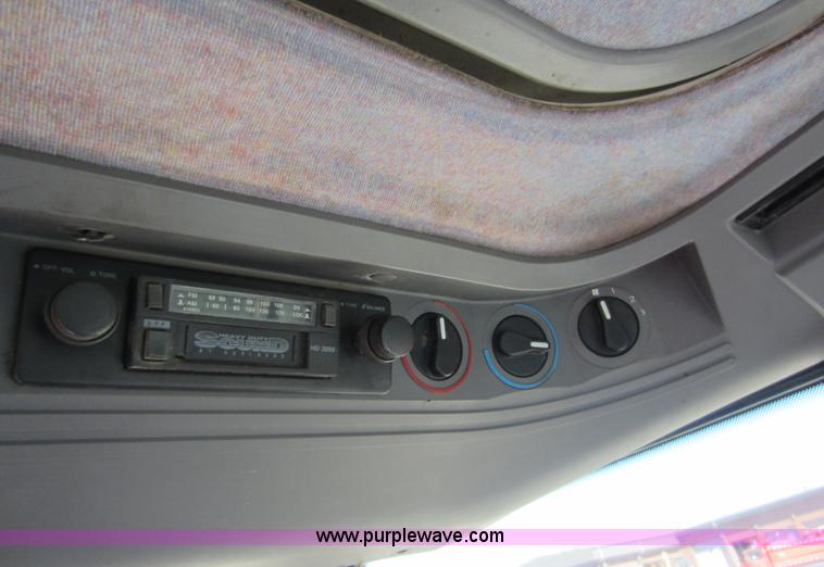 image for item G4814 1998 New Holland 6640SL tractor